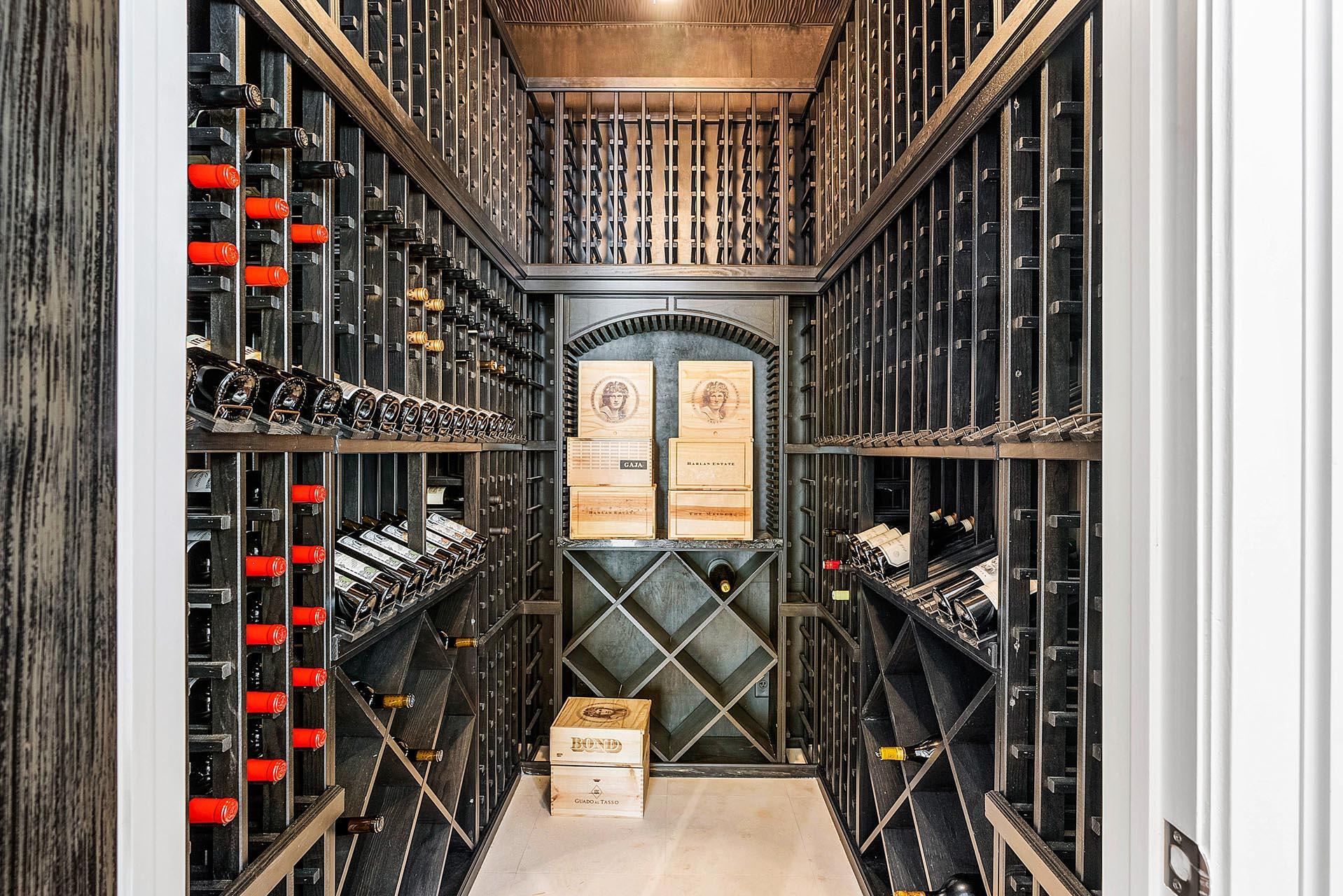 ROYAL PALM YACHT & COUNTR - Residential