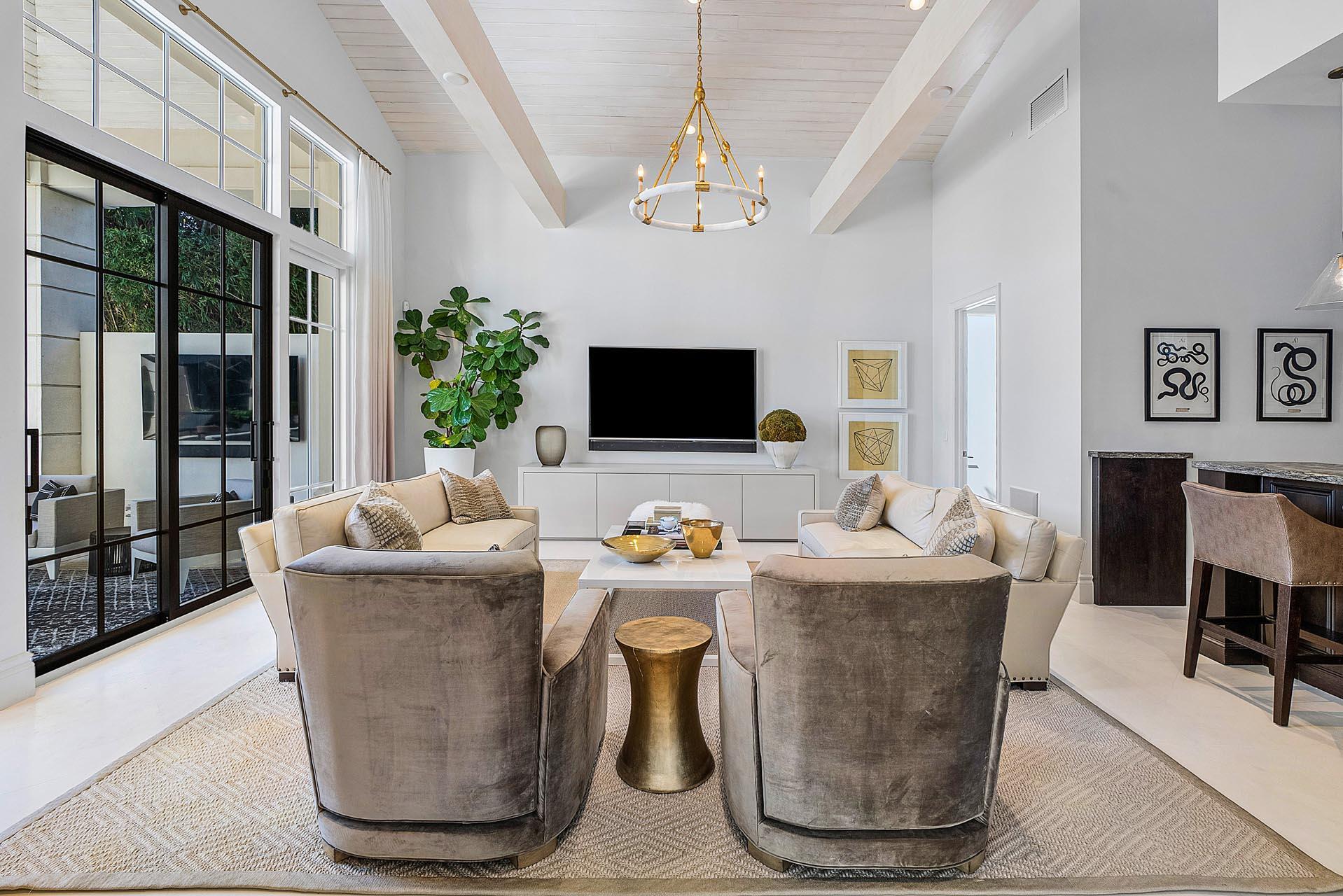 ROYAL PALM YACHT & COUNTR - Residential