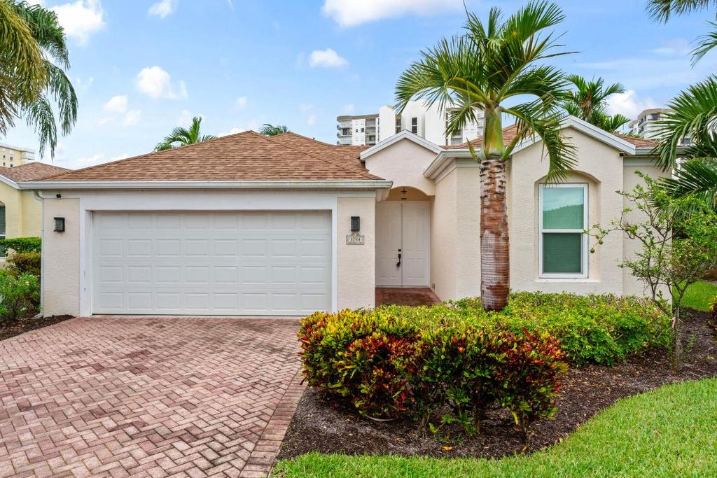 Photo of 3254 Lakeshore Drive, Fort Pierce, FL 34949 (MLS # R11122083)