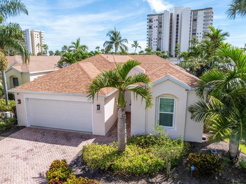 Photo of 3254 Lakeshore Drive, Fort Pierce, FL 34949 (MLS # R11122083)