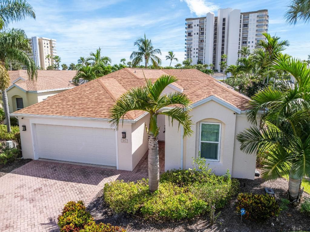 Photo of 3254 Lakeshore Drive, Fort Pierce, FL 34949 (MLS # R11122083)