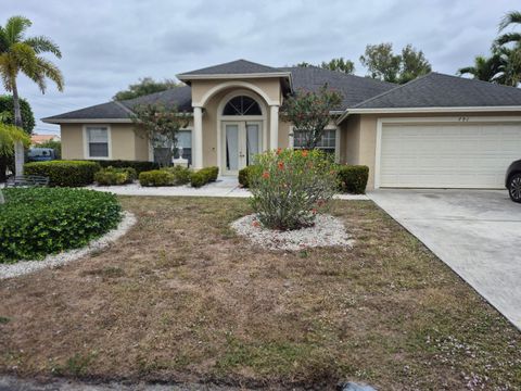 Treasure Coast Fixer Uppers 9 791 SW Dolores Avenue Port St Lucie FL 34983