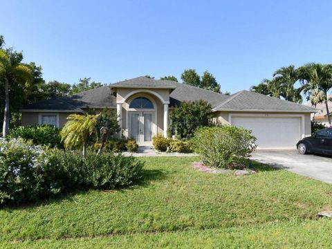 Treasure Coast Fixer Uppers 7 791 SW Dolores Avenue Port St Lucie FL 34983