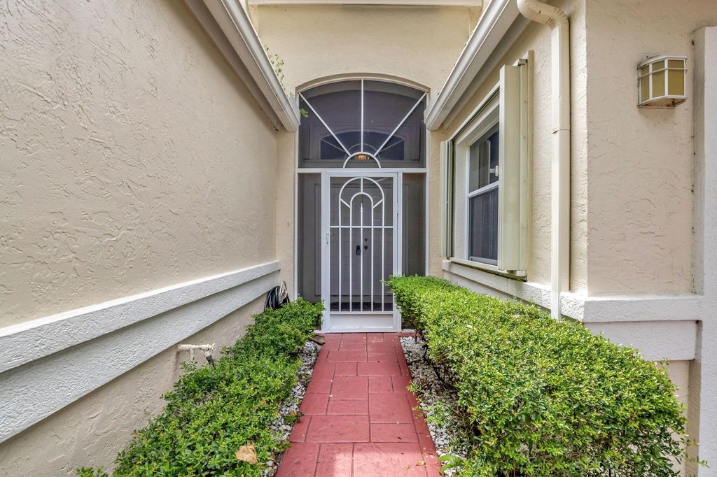 Photo of 12659 Majestic Isles Drive, Boynton Beach, FL 33437 (MLS # R11008806)