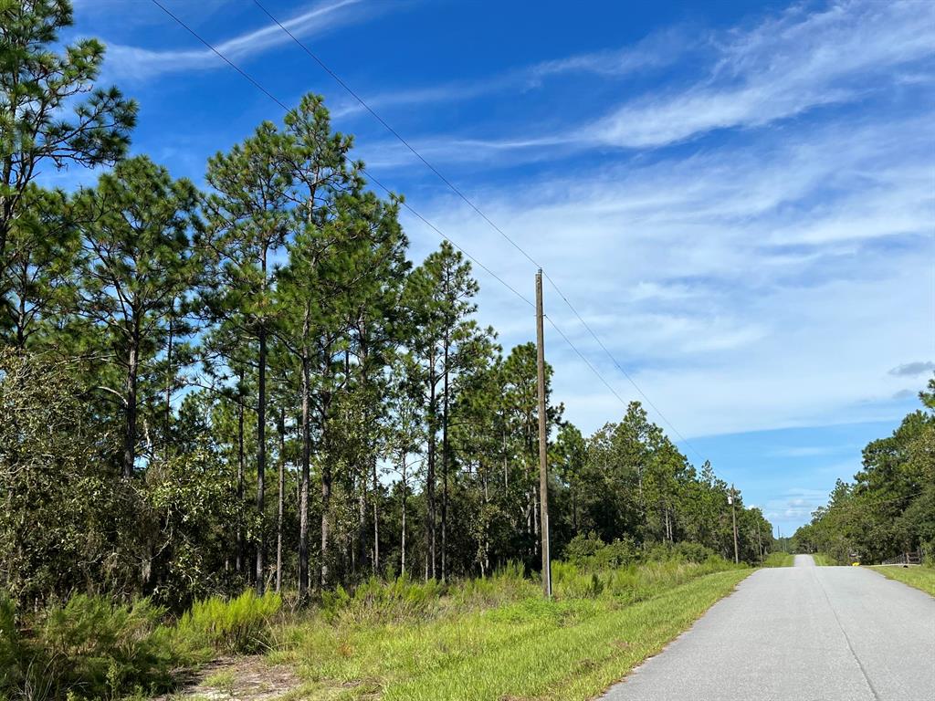 RAINBOW LAKES ESTATES - Land