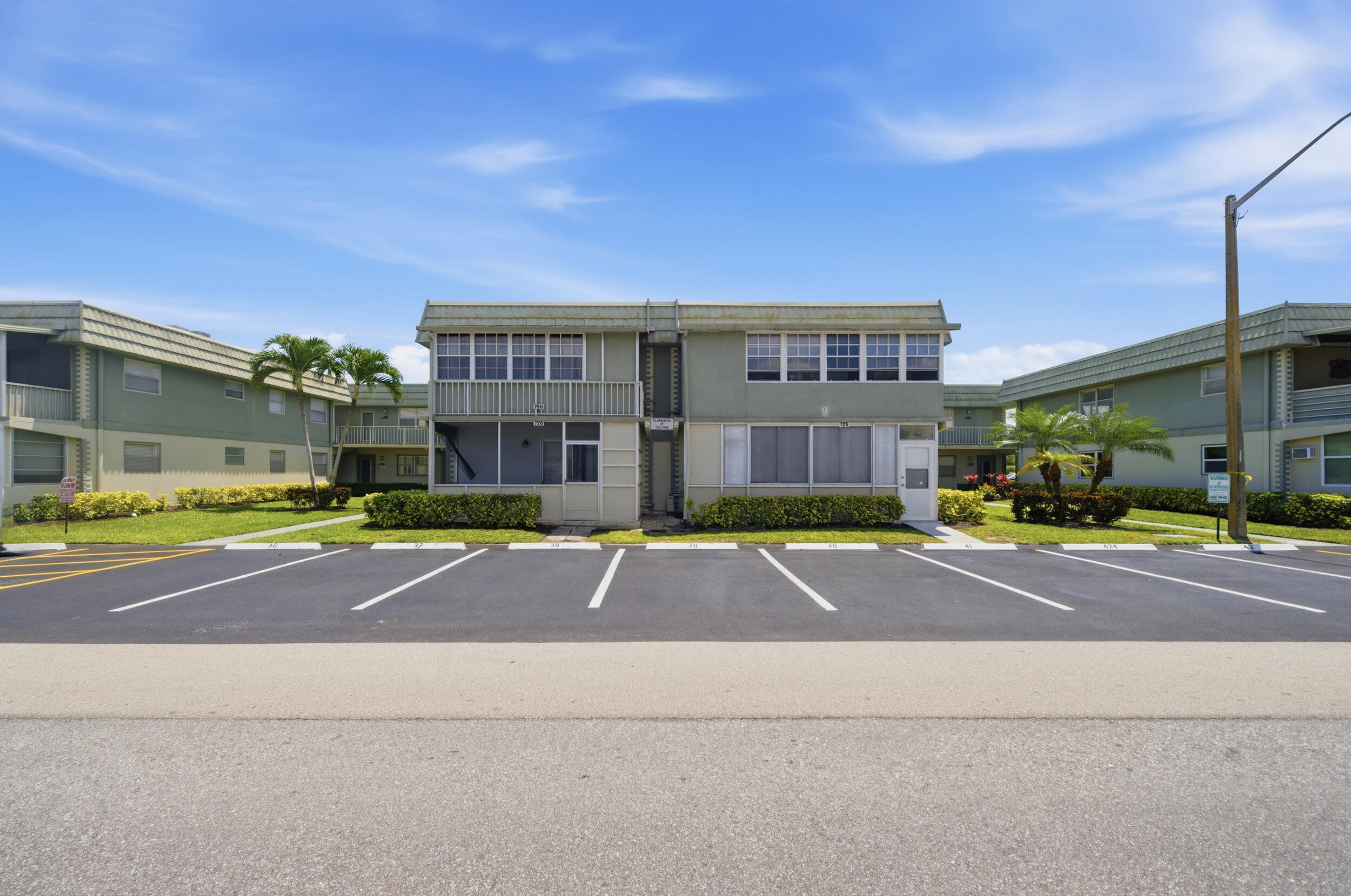 KINGS POINT - Residential