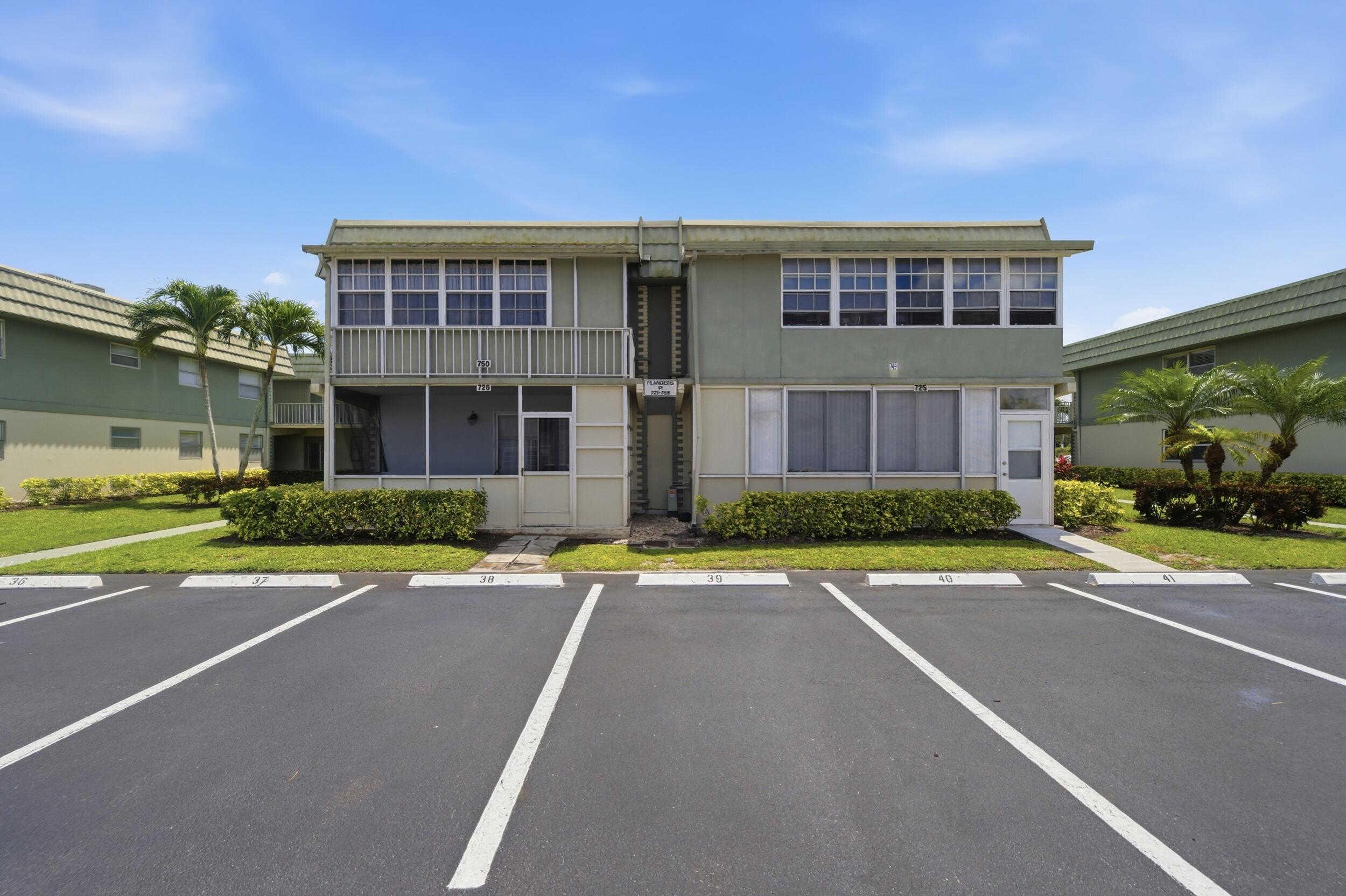 KINGS POINT - Residential