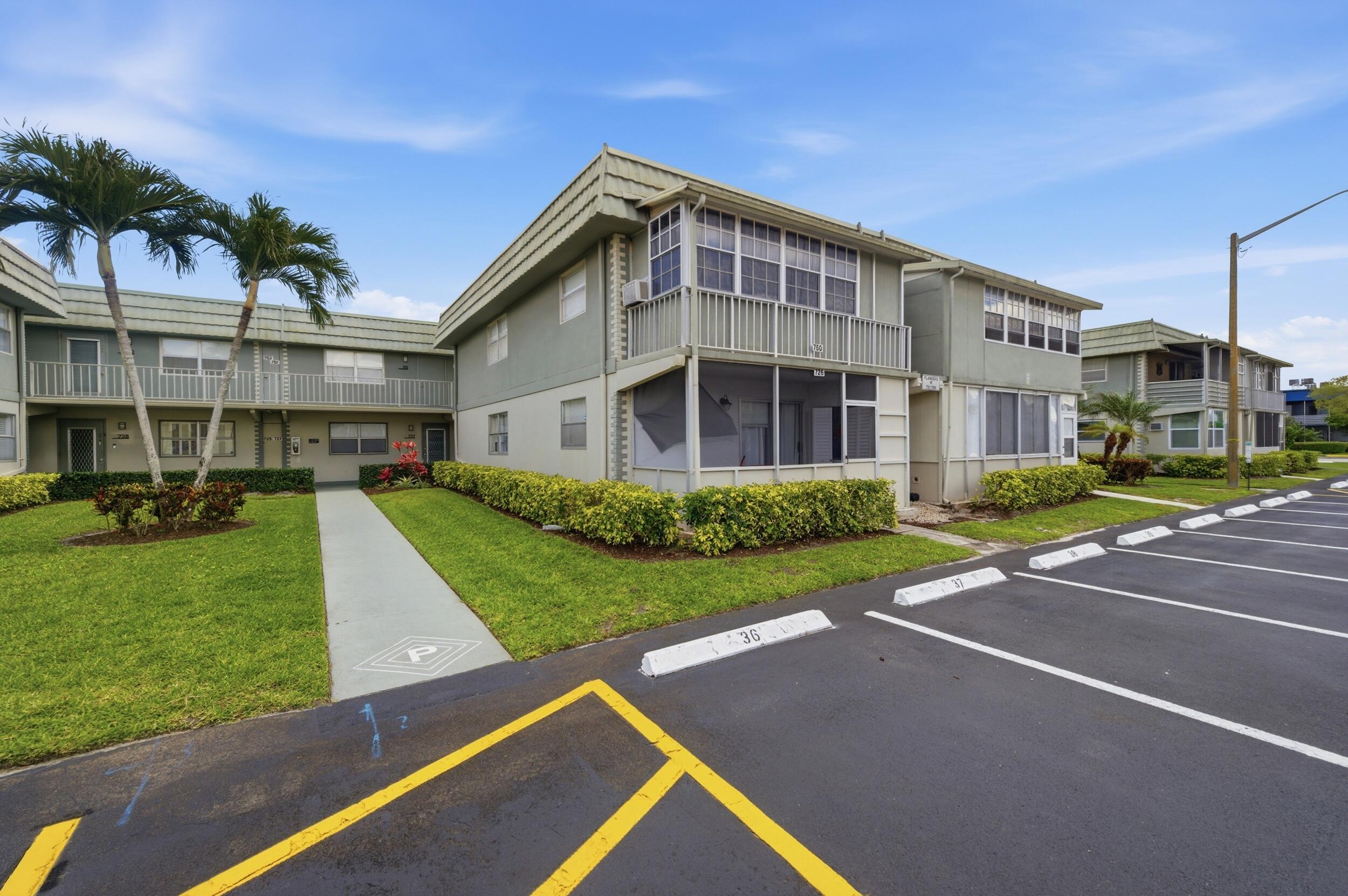 KINGS POINT - Residential