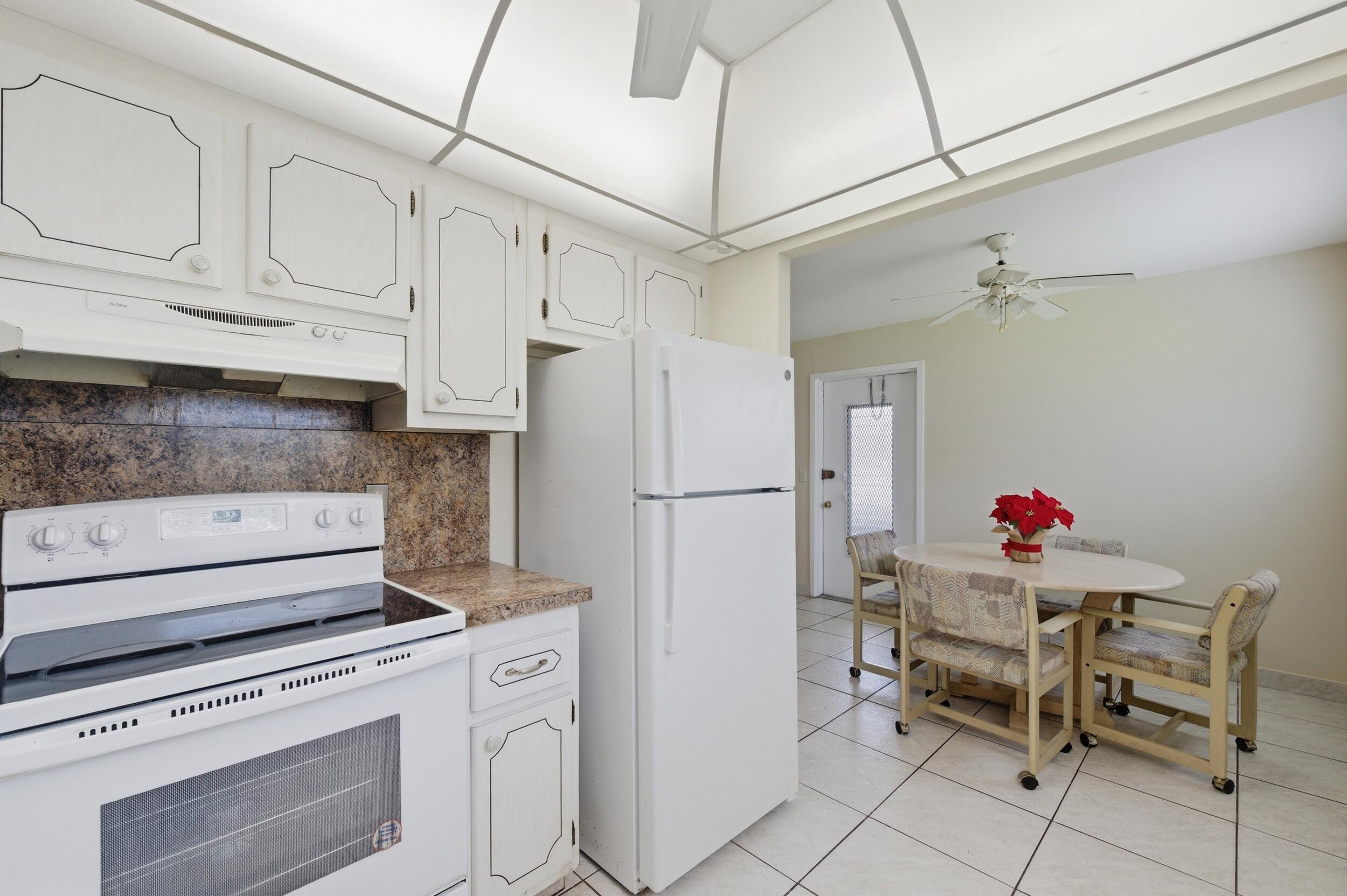 KINGS POINT - Residential