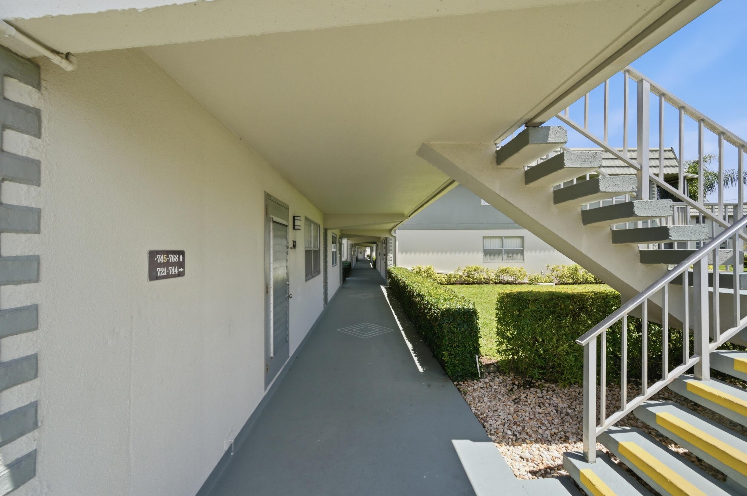 KINGS POINT - Residential