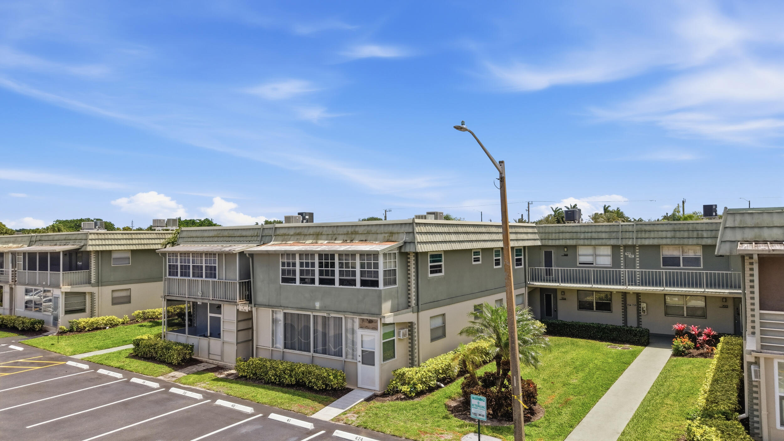 KINGS POINT - Residential