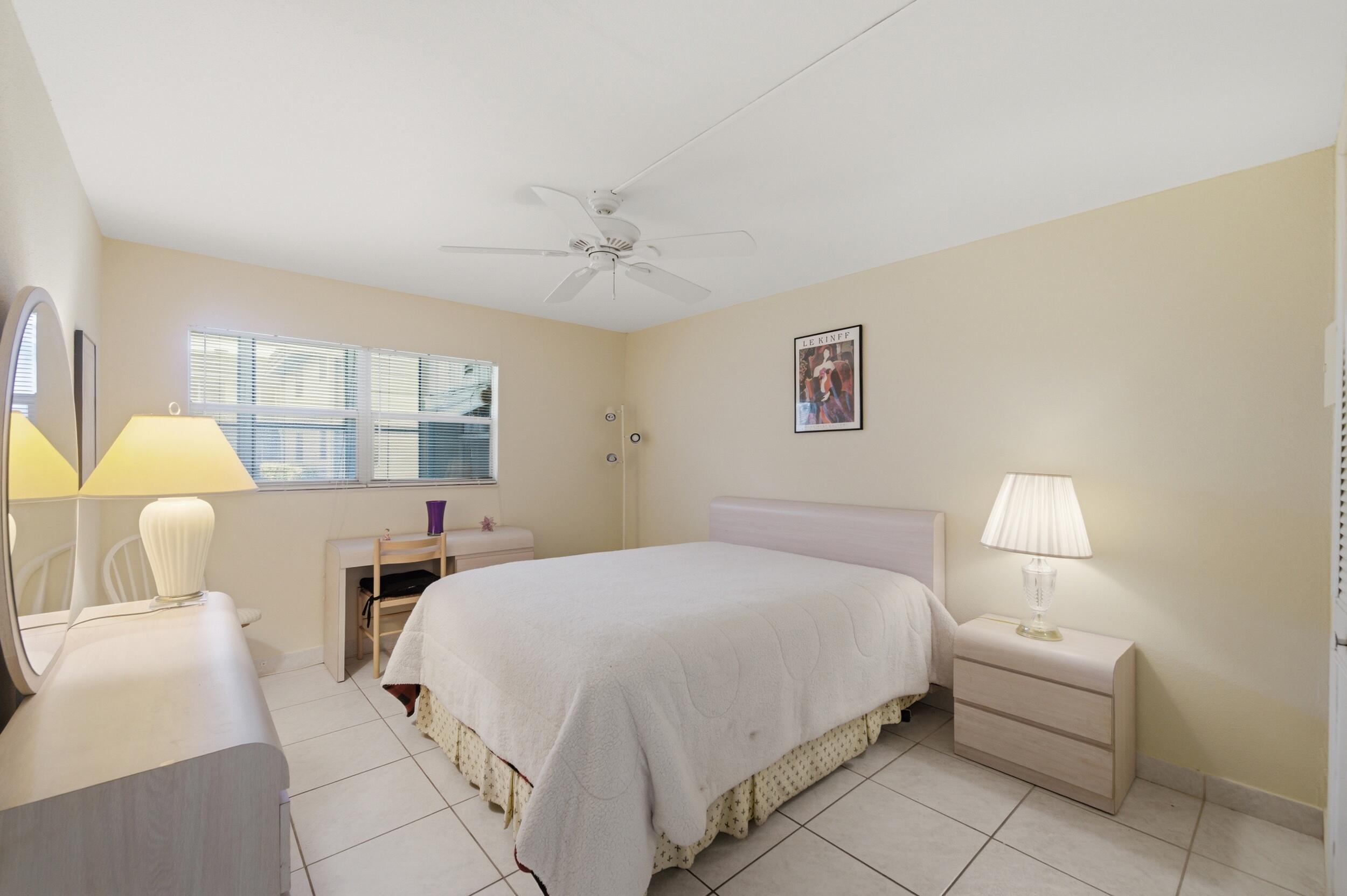 KINGS POINT - Residential