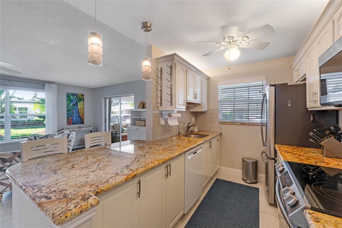 HIGH POINT OF DELRAY - Residential