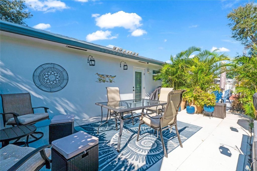 Photo of 1235 Club Drive #D, Delray Beach, FL 33445 (MLS # F10546206)
