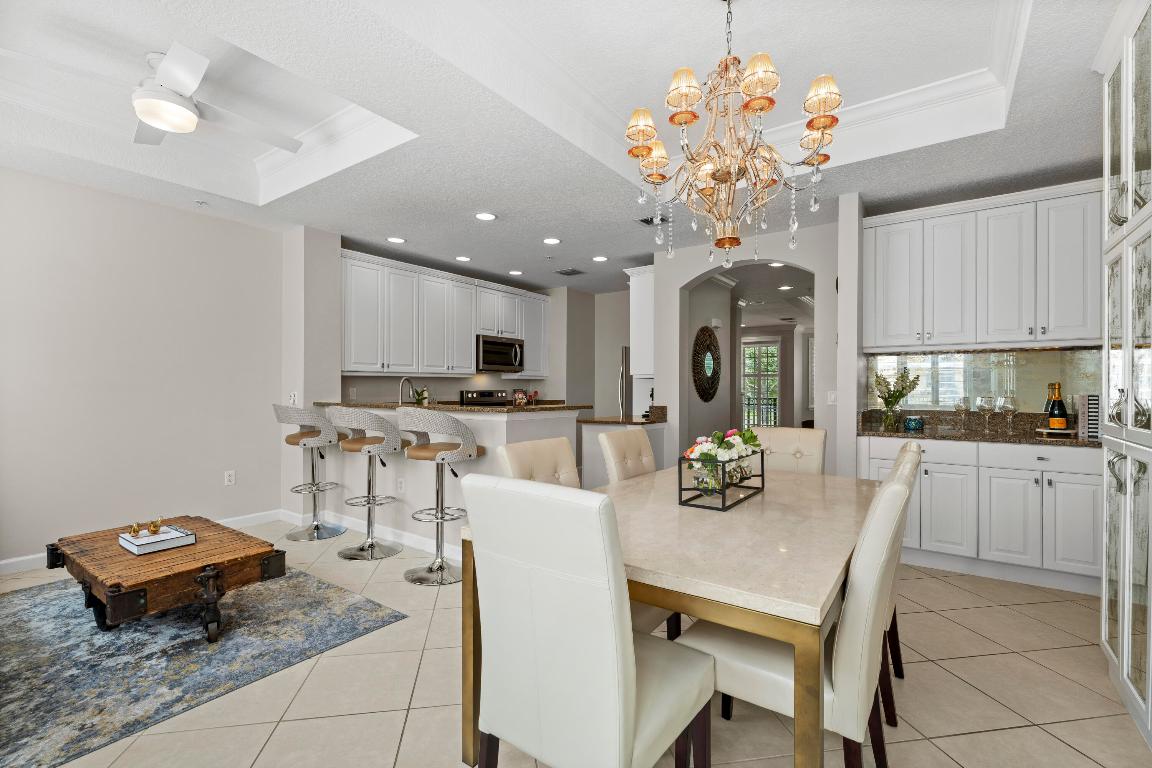 HARBOUR OAKS - Residential