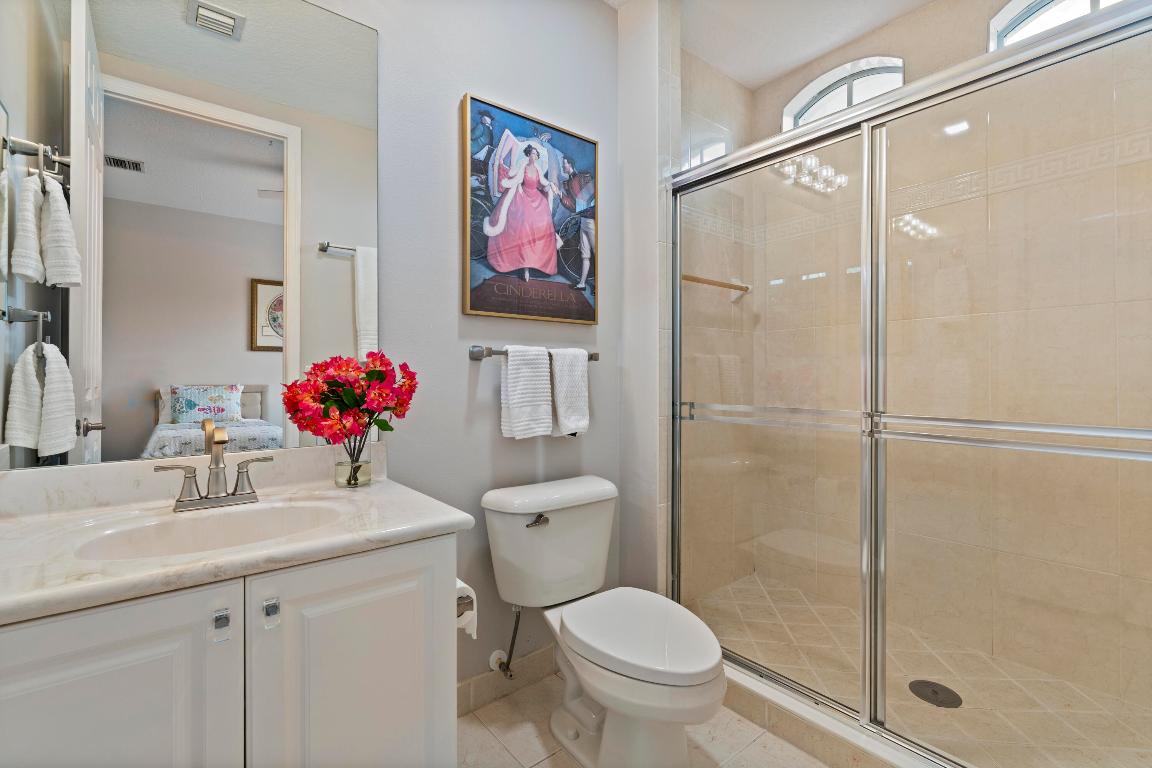 HARBOUR OAKS - Residential