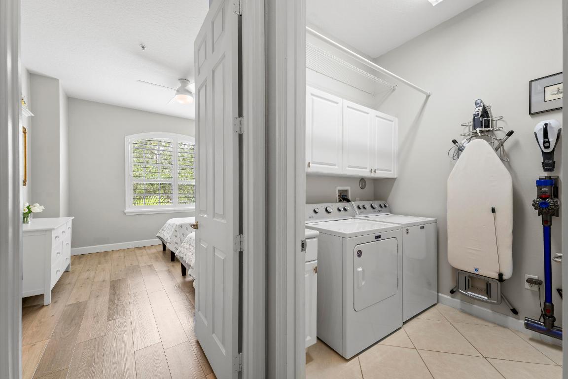 HARBOUR OAKS - Residential