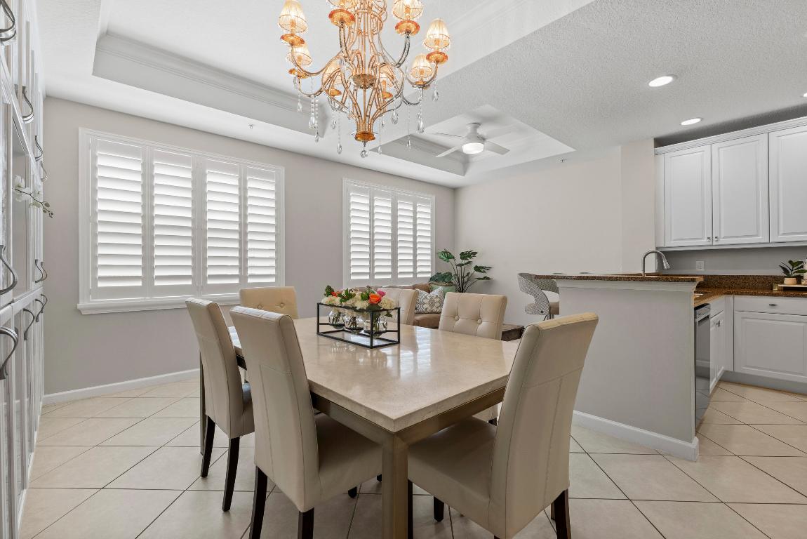 HARBOUR OAKS - Residential