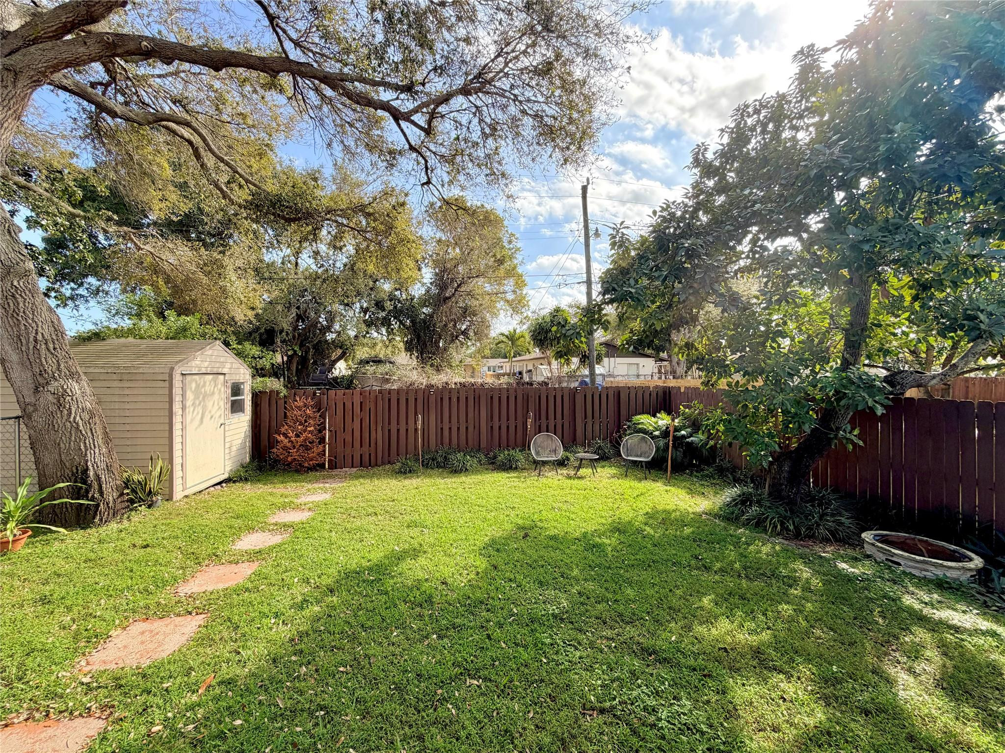 Dania Heights 3-22 B - Residential