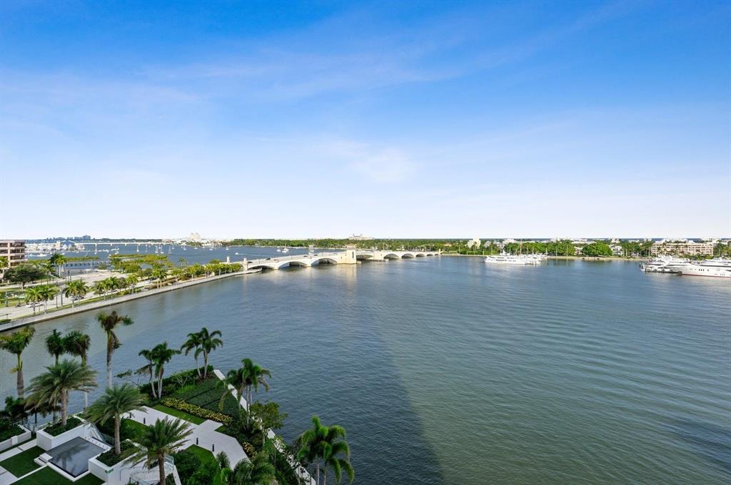 BRISTOL CONDO - Residential