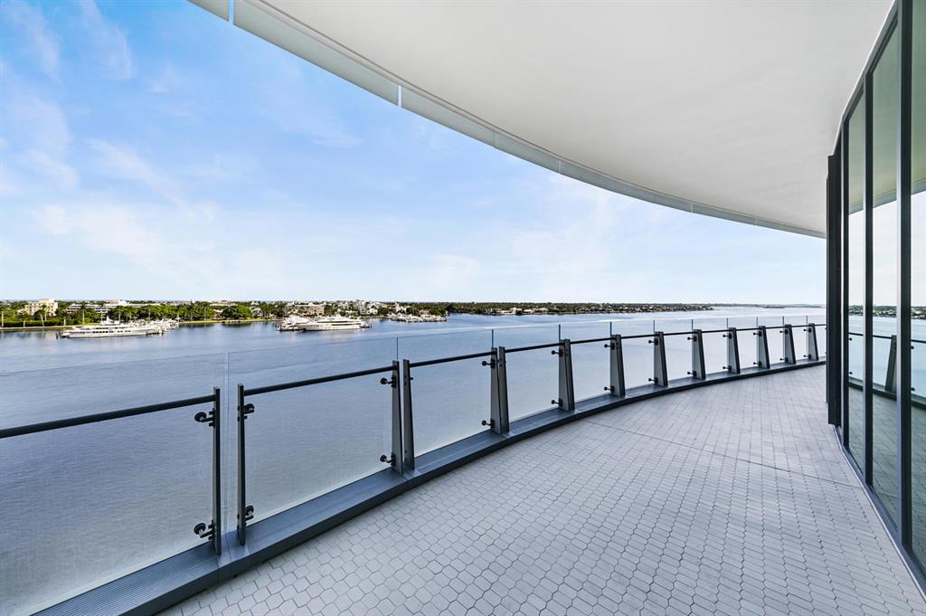 BRISTOL CONDO - Residential