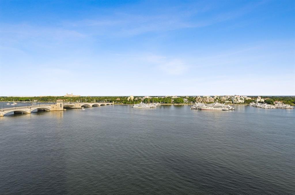 BRISTOL CONDO - Residential