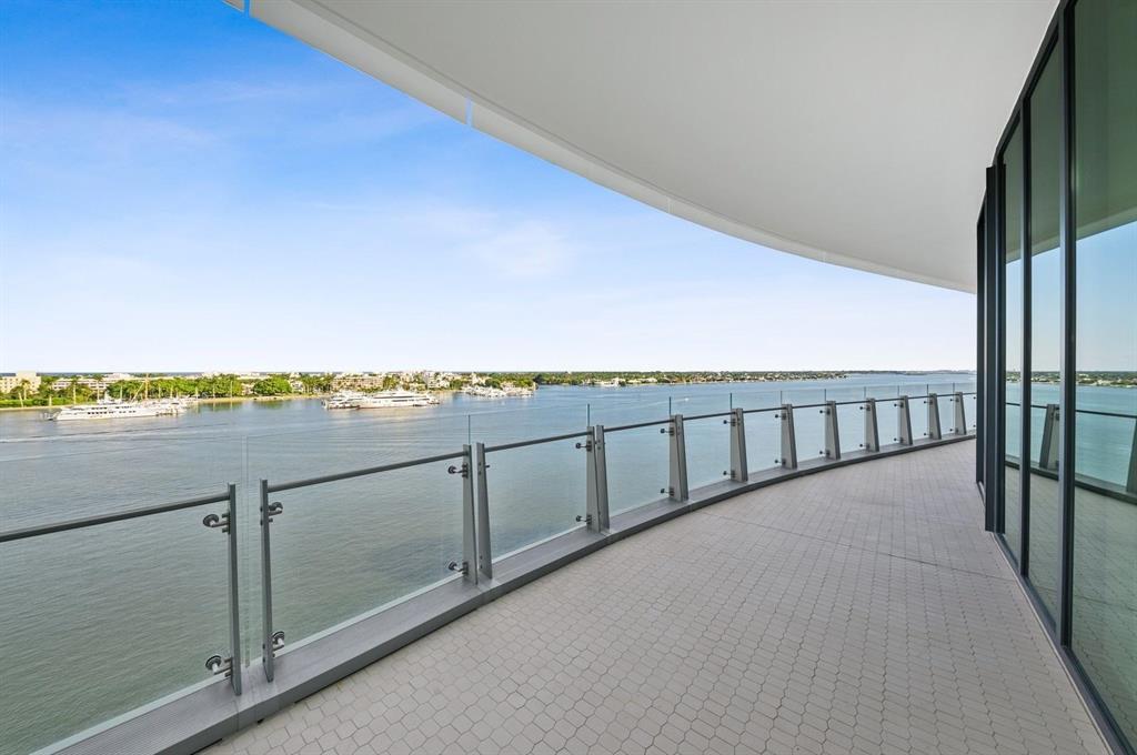 BRISTOL CONDO - Residential