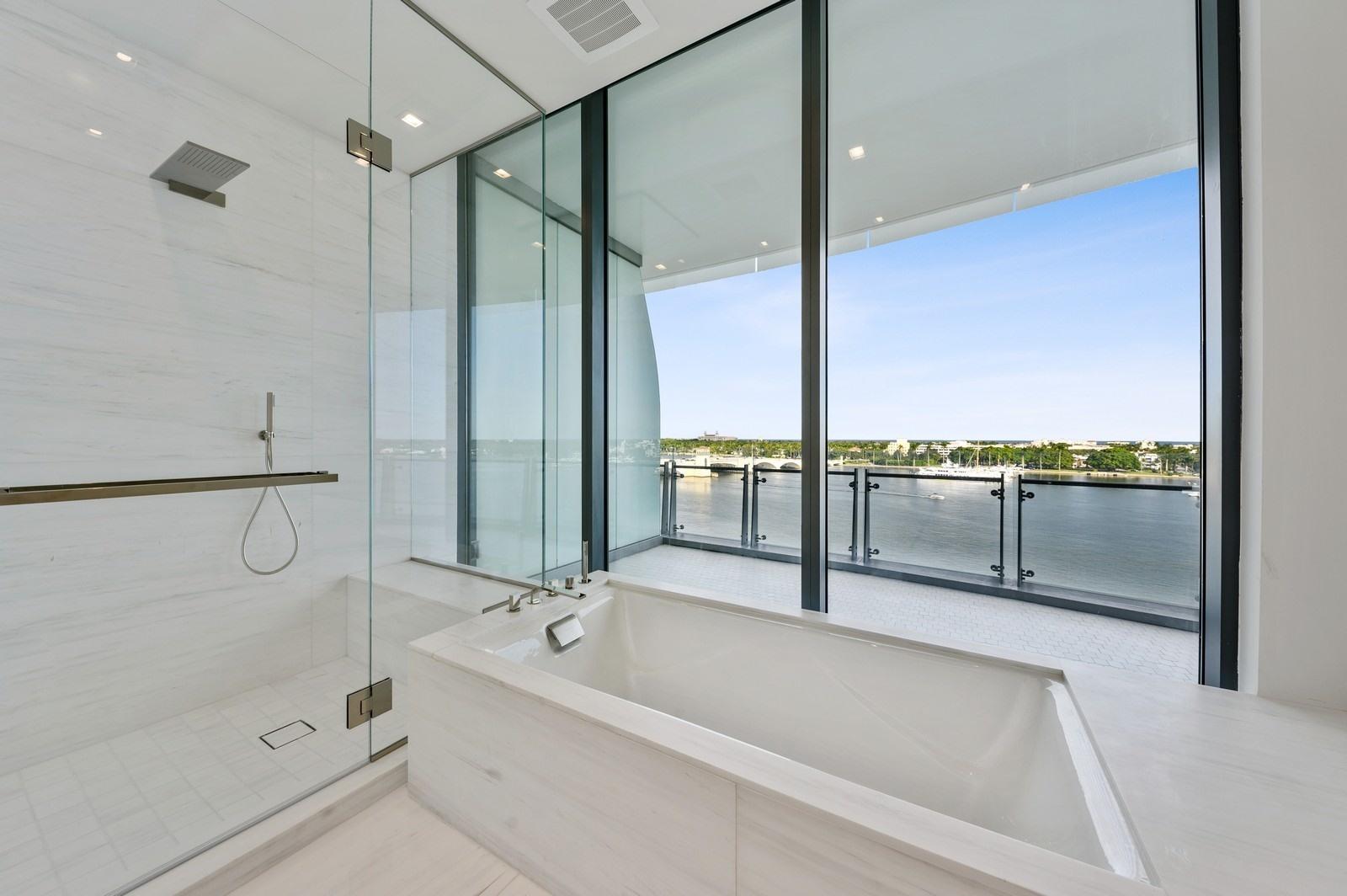 BRISTOL CONDO - Residential