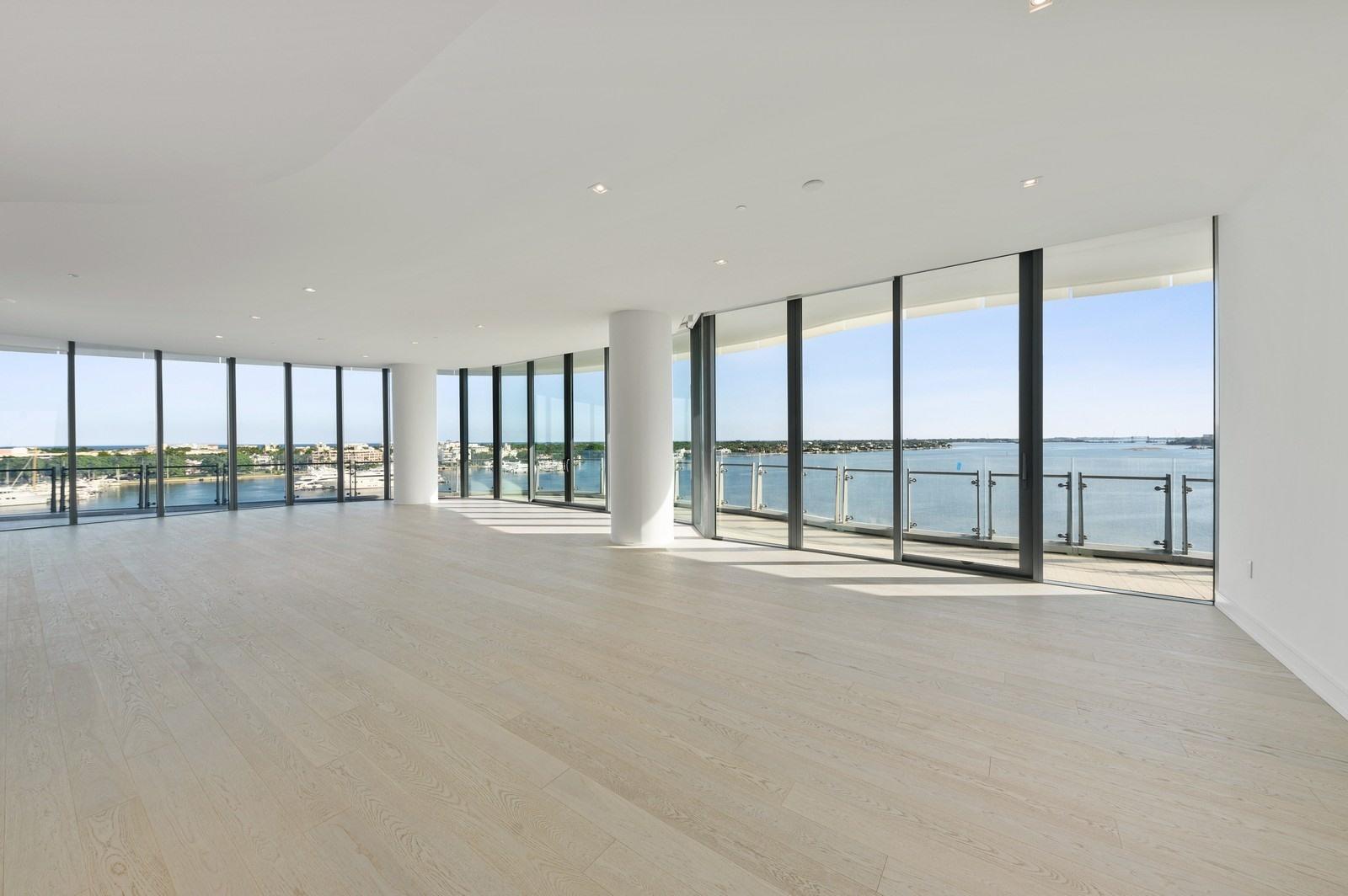 BRISTOL CONDO - Residential