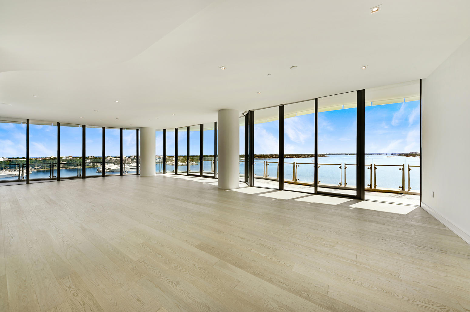 BRISTOL CONDO - Residential