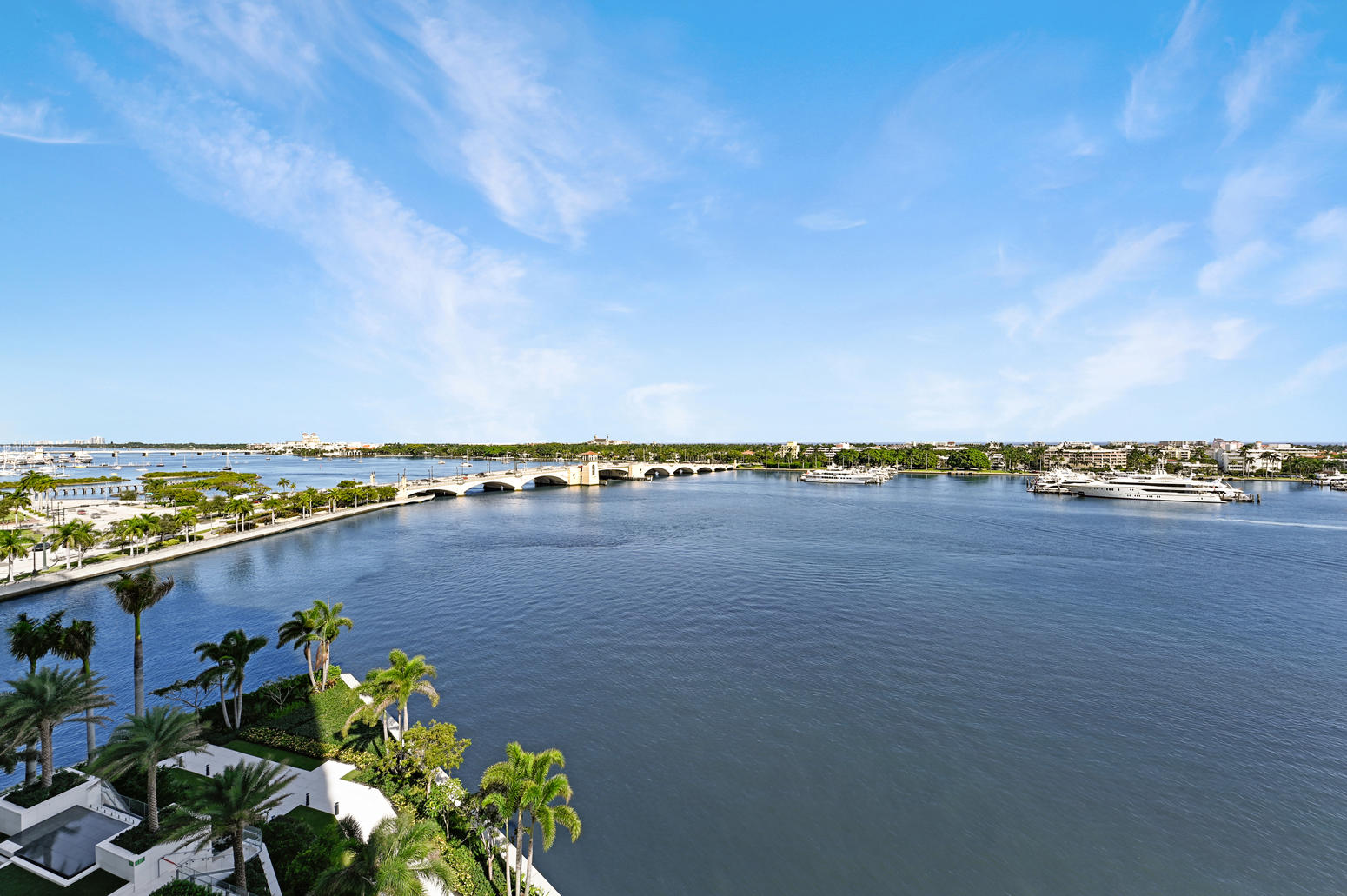 BRISTOL CONDO - Residential