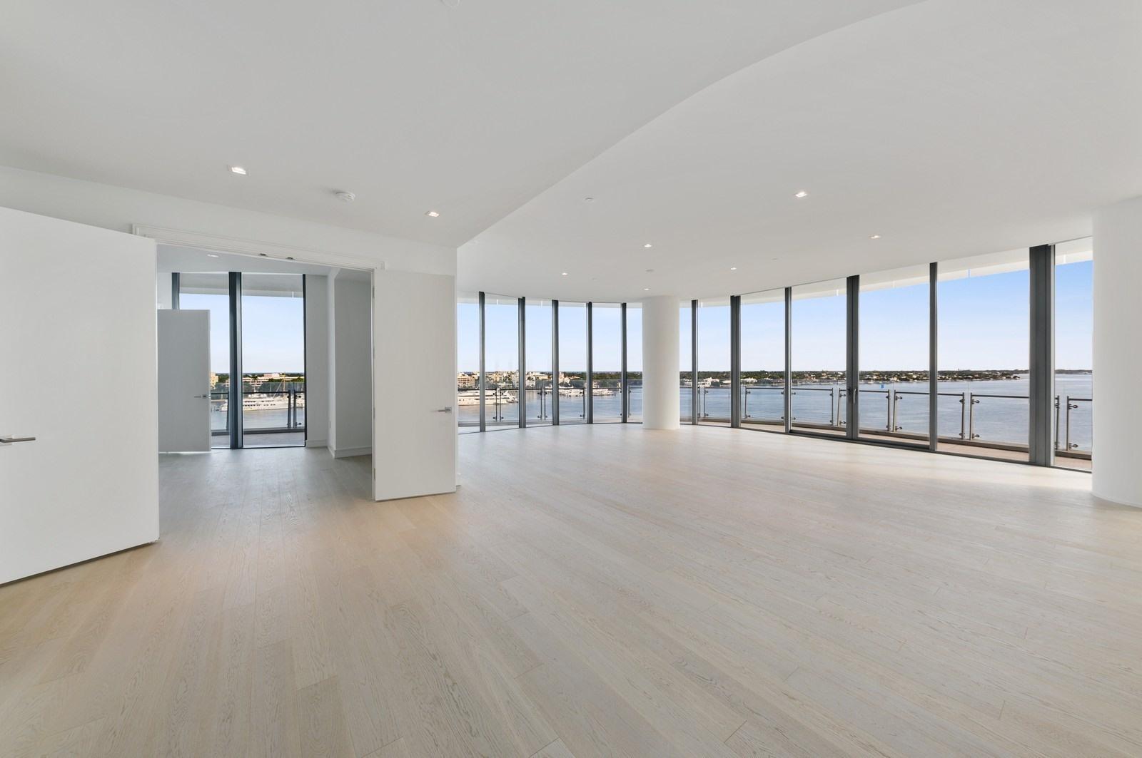 BRISTOL CONDO - Residential