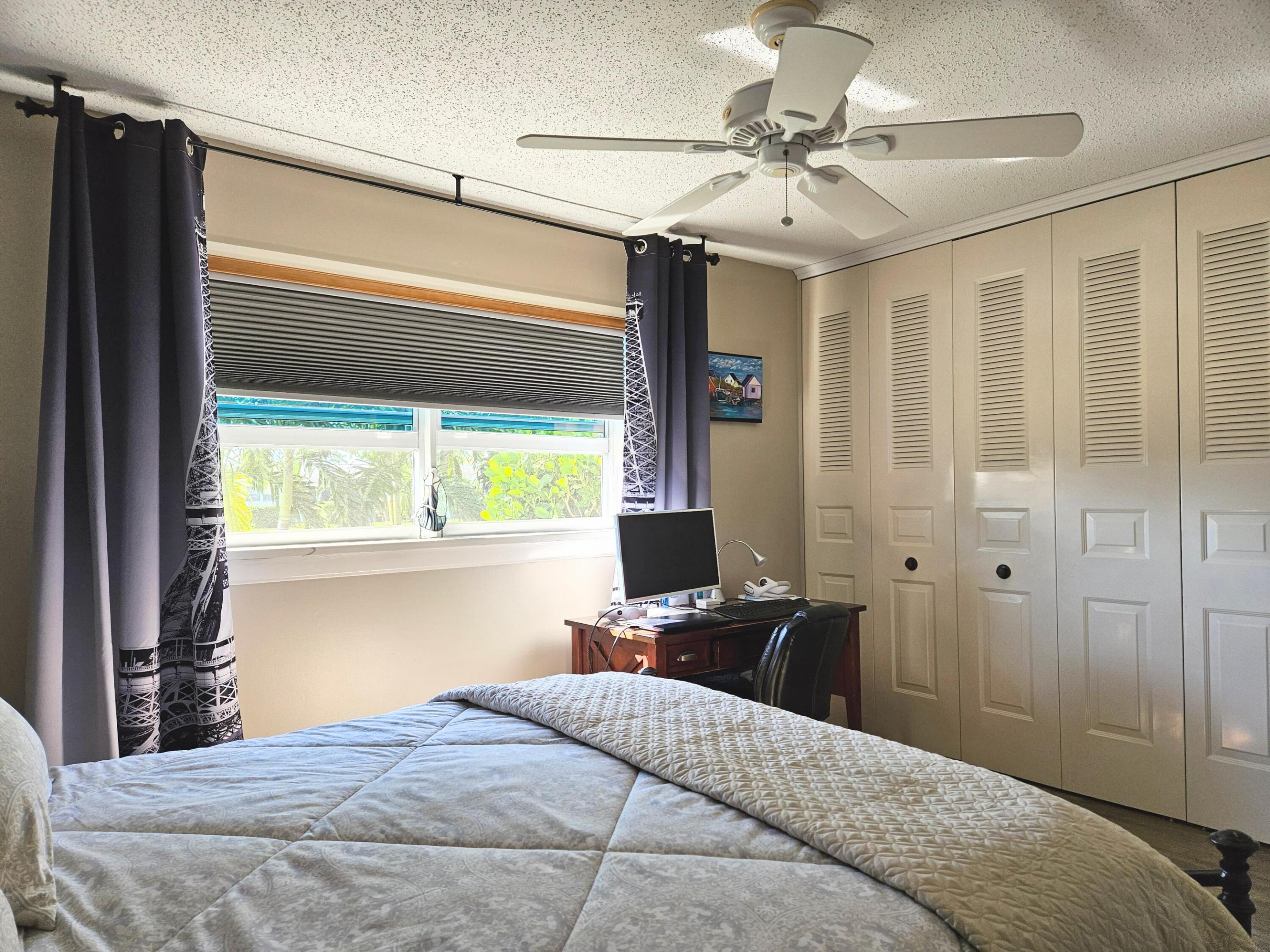 CRESTHAVEN VILLAS CONDO 27 - Residential