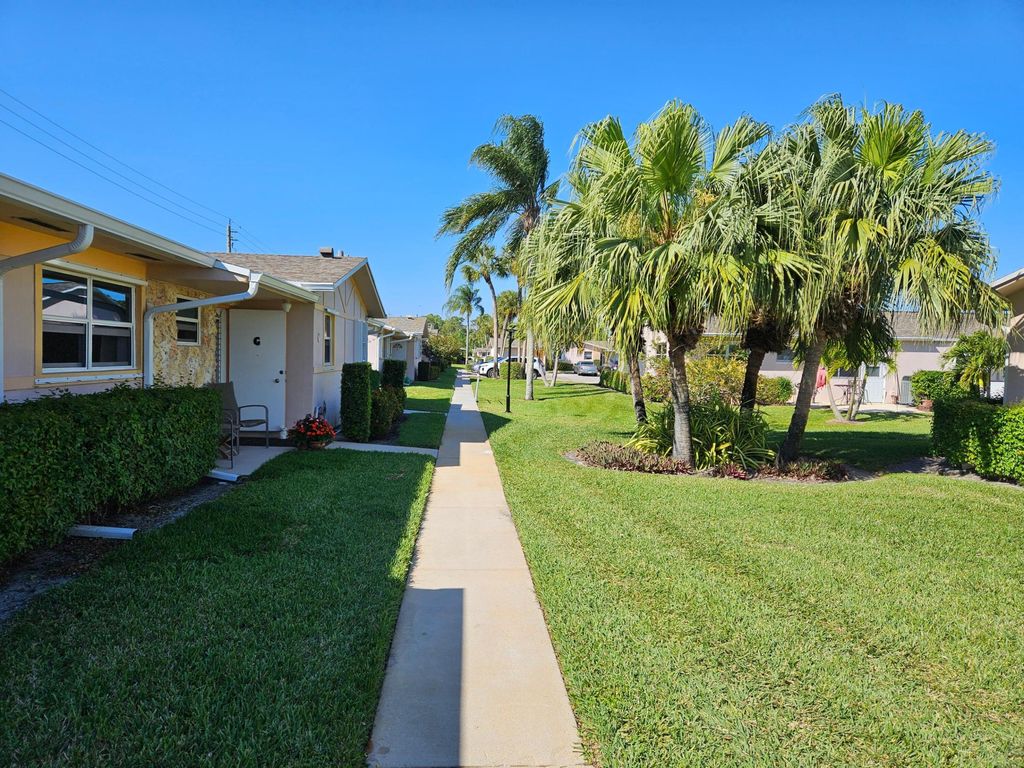 Photo of 2677 Dudley Drive W #G, West Palm Beach, FL 33415 (MLS # R11162248)