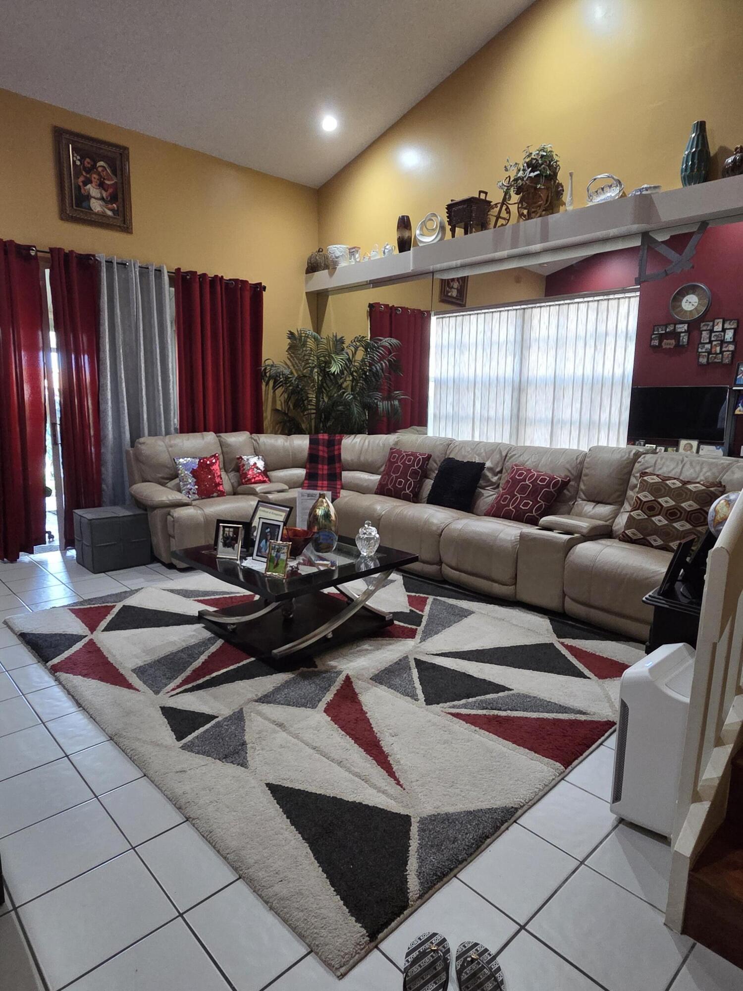 WALDEN POND - Residential