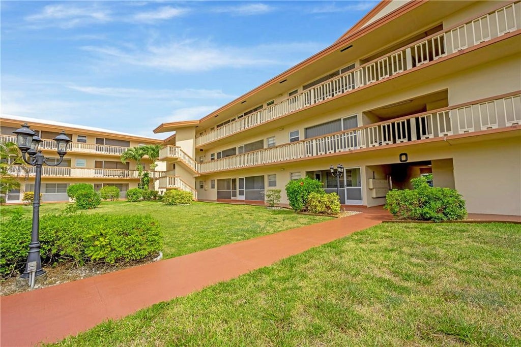 Photo of 5300 Washington Street #108d, Hollywood, FL 33021 (MLS # B26072496)