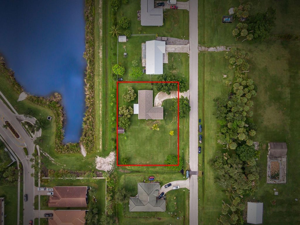 Photo of 105 Sandalwood Drive, Fort Pierce, FL 34947 (MLS # R11105213)
