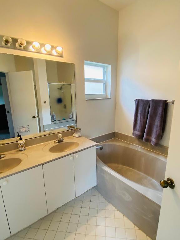 SECTOR 2-PARCELS 1 2 3 4 5 6 7 &8 - Residential Lease