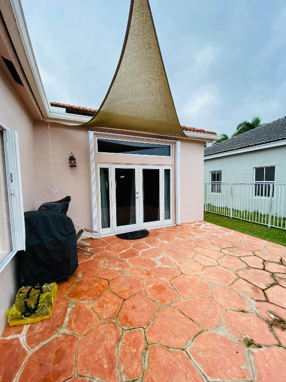 SECTOR 2-PARCELS 1 2 3 4 5 6 7 &8 - Residential Lease