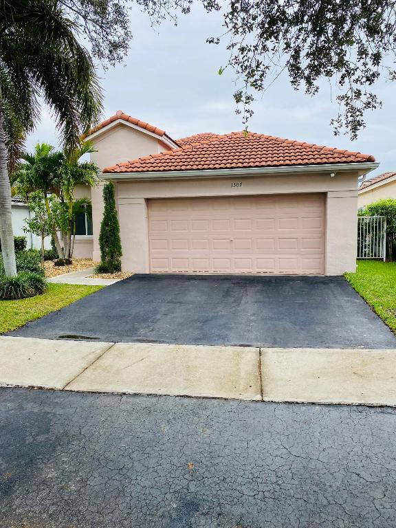 SECTOR 2-PARCELS 1 2 3 4 5 6 7 &8 - Residential Lease