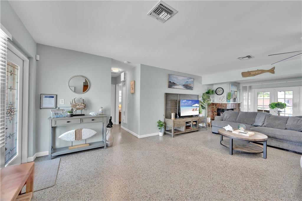 Flamingo Park - Residential Lease