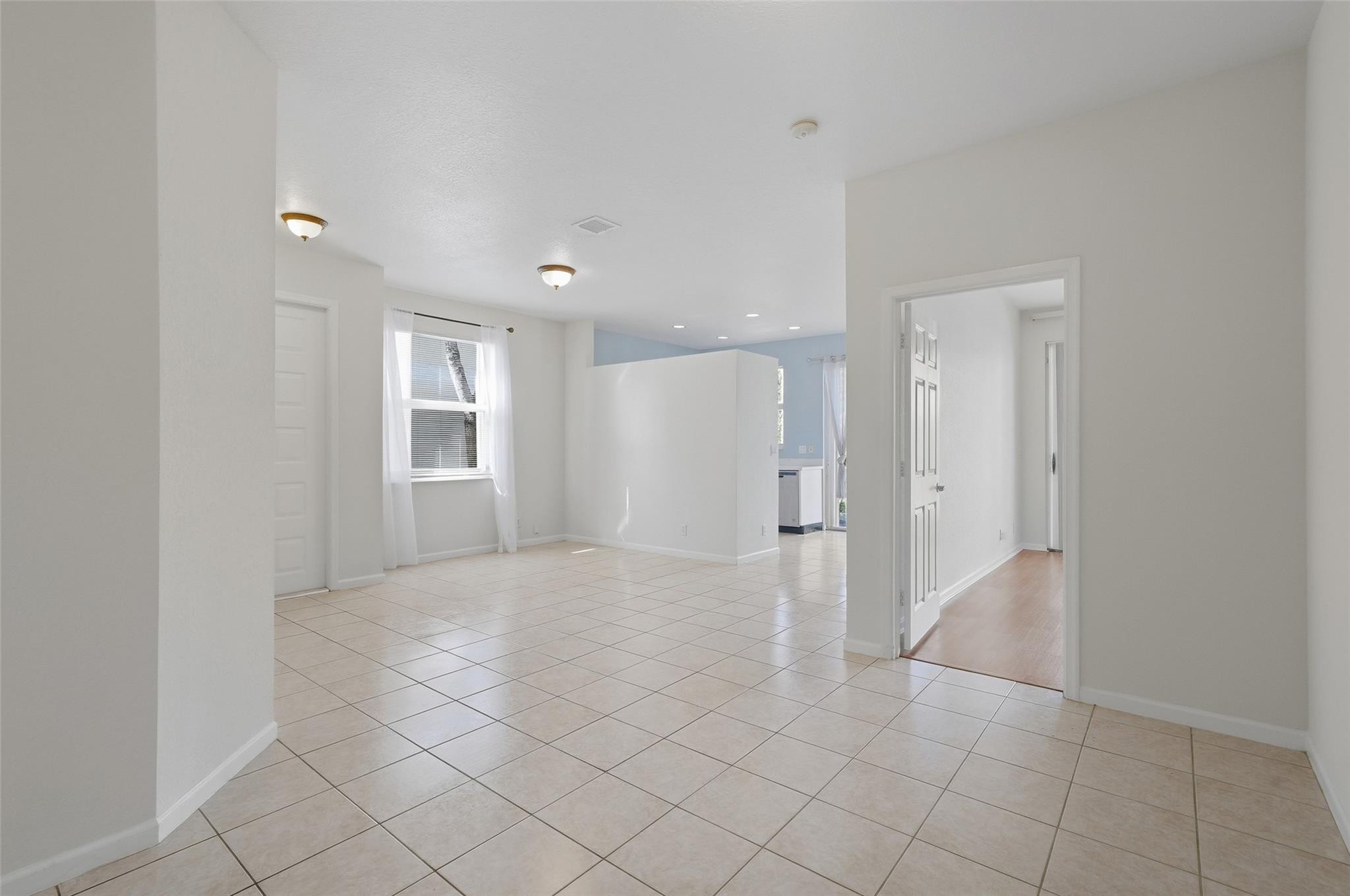 Wyndham Lakes East 159-50 - Residential