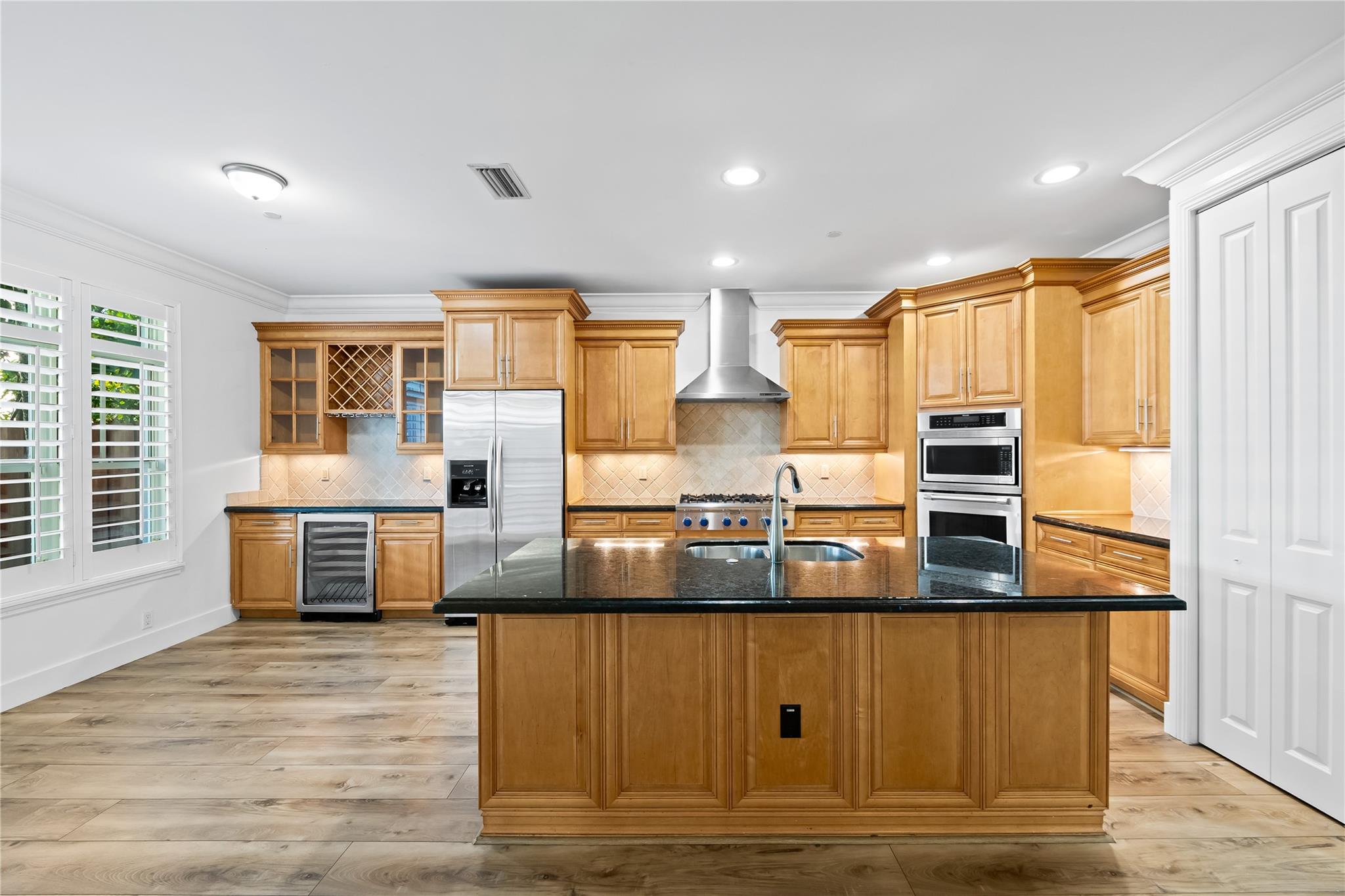 Island Enclave - Residential Lease