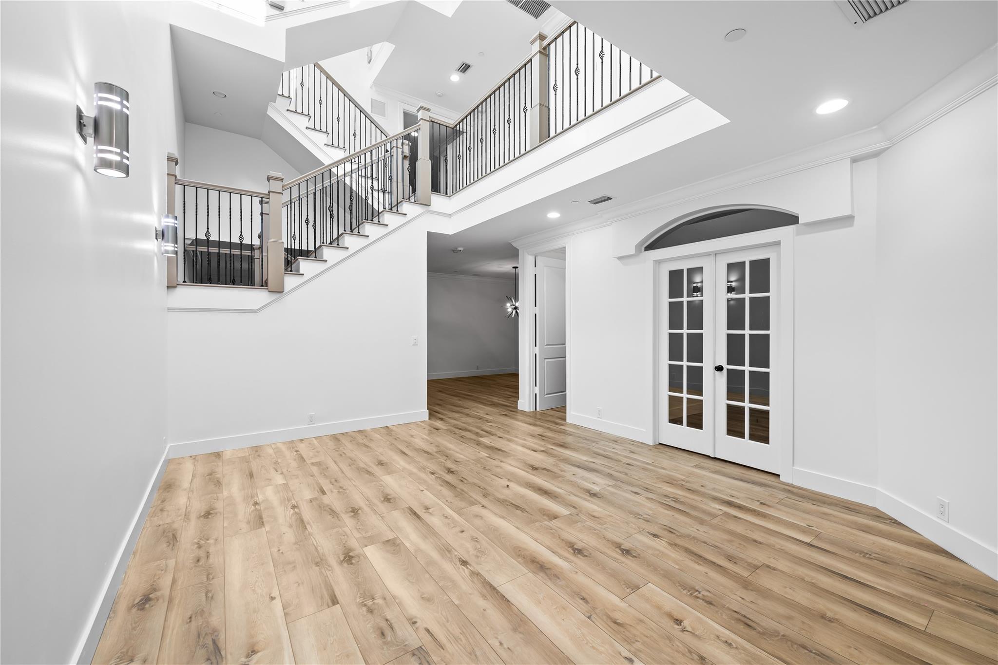 Island Enclave - Residential Lease