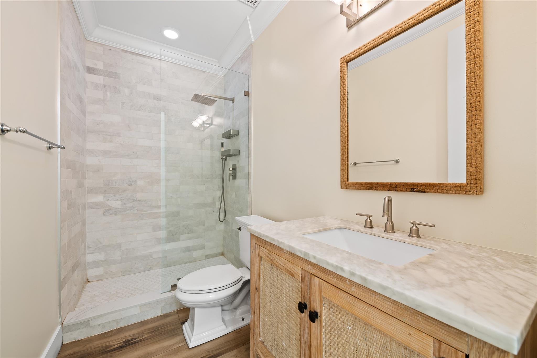 Island Enclave - Residential Lease