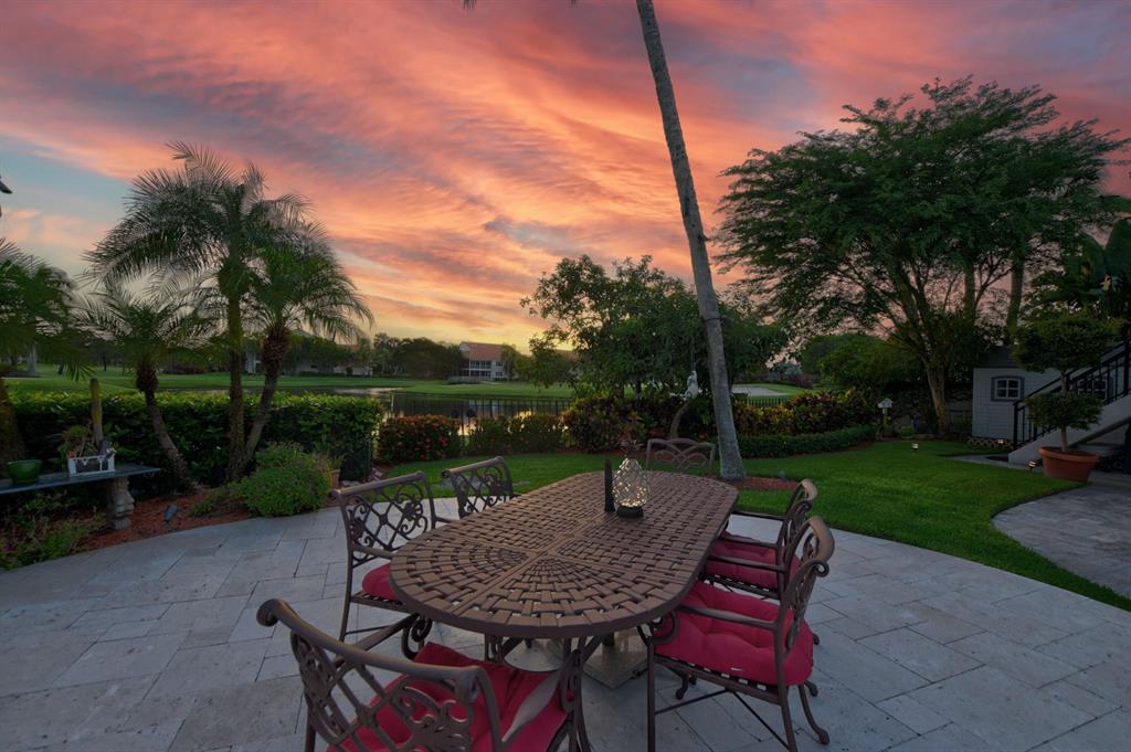 VINTAGE PLACE - Residential