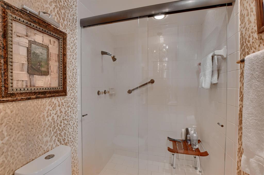 VINTAGE PLACE - Residential