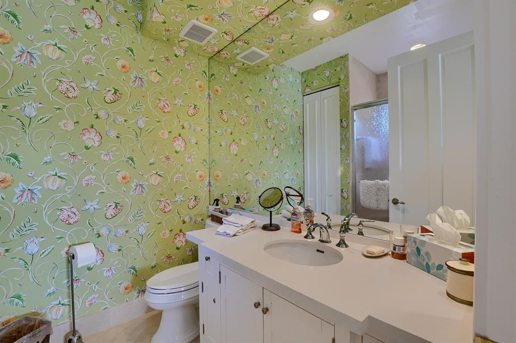 VINTAGE PLACE - Residential