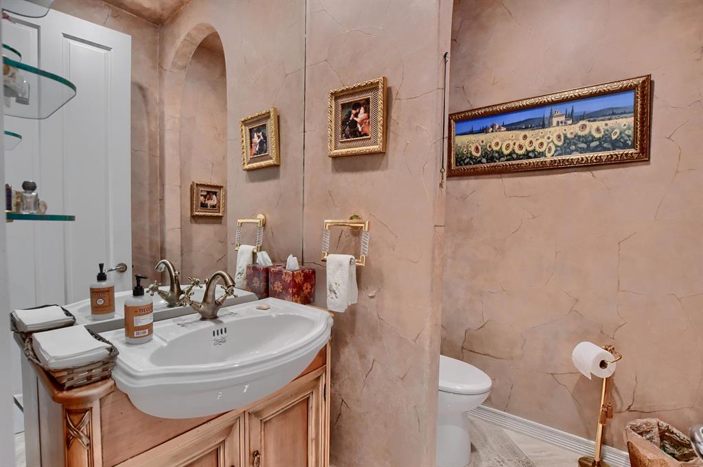 VINTAGE PLACE - Residential