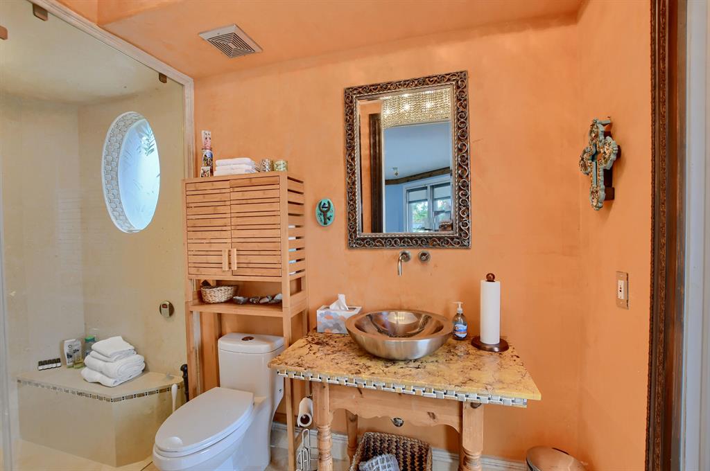 VINTAGE PLACE - Residential